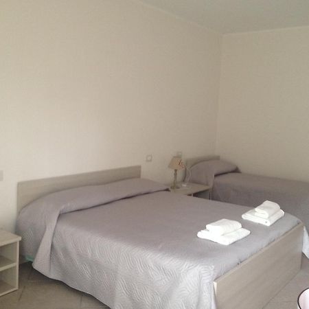 Casa Armonia Apartment Peschiera del Garda Luaran gambar