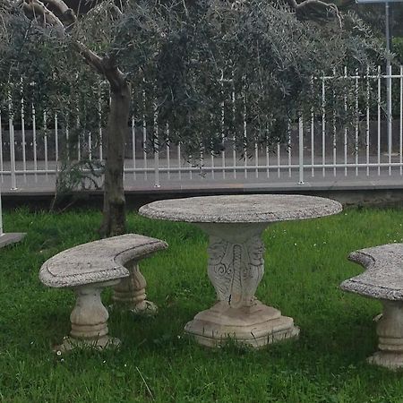Casa Armonia Apartment Peschiera del Garda Luaran gambar