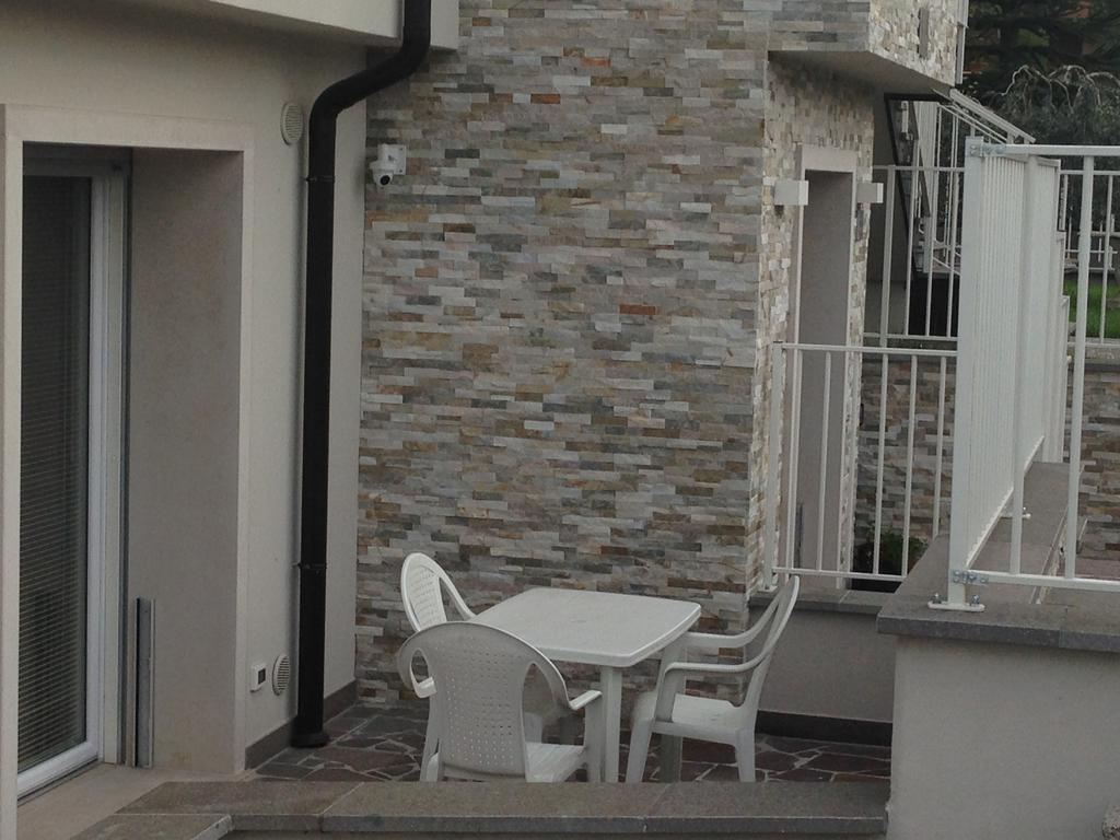 Casa Armonia Apartment Peschiera del Garda Luaran gambar