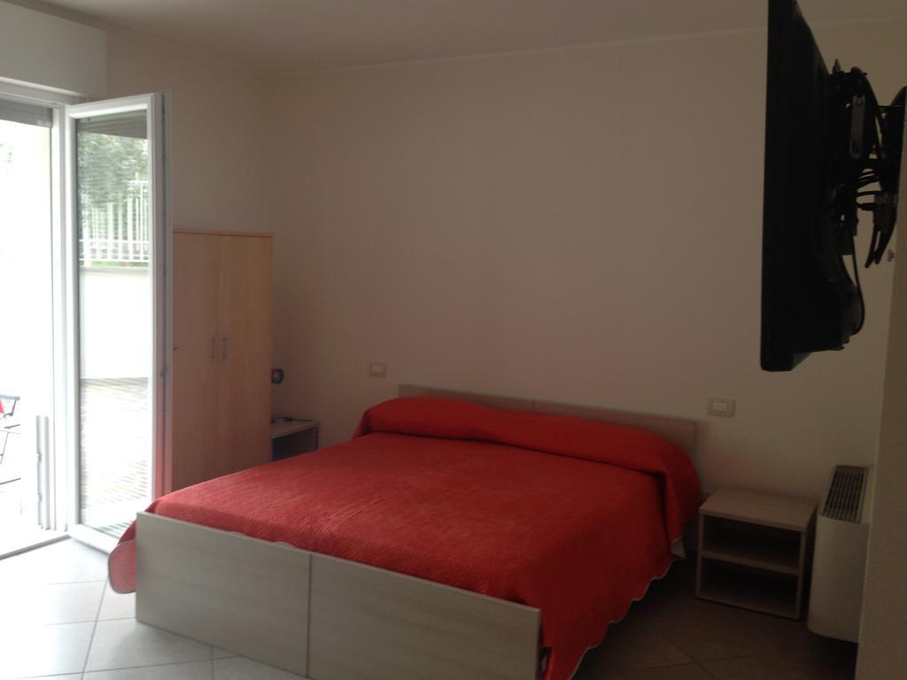 Casa Armonia Apartment Peschiera del Garda Luaran gambar
