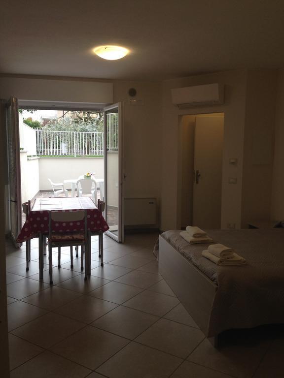Casa Armonia Apartment Peschiera del Garda Luaran gambar