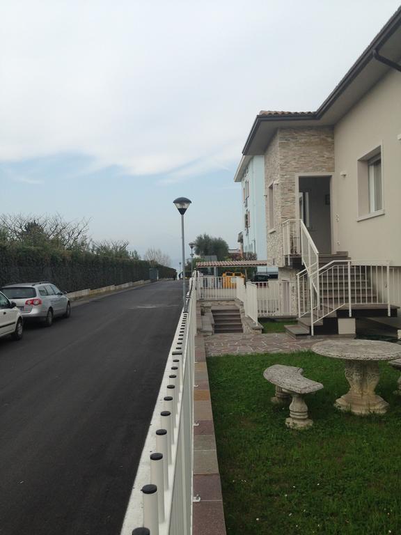 Casa Armonia Apartment Peschiera del Garda Luaran gambar